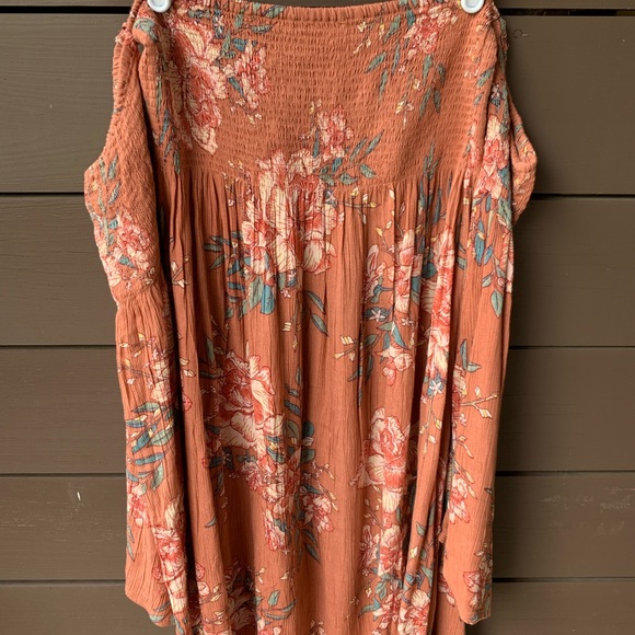 Floral off the shoulder Billabong dress - Picture 3 of 6